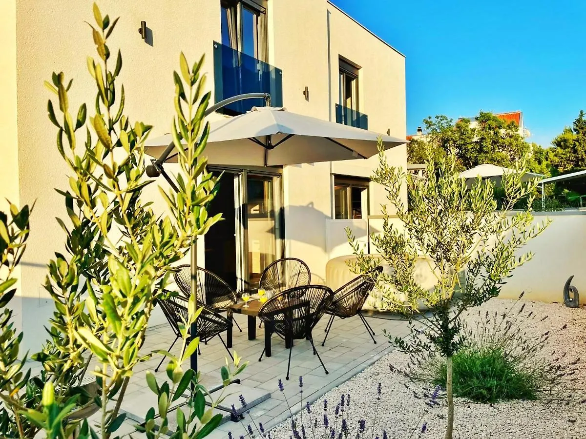 Villa La Merion Starigrad Paklenica