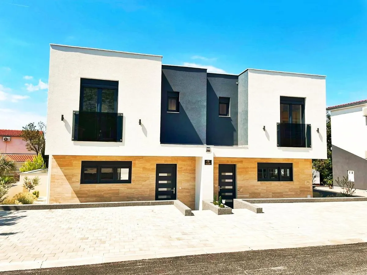 Villa La Merion Starigrad Paklenica